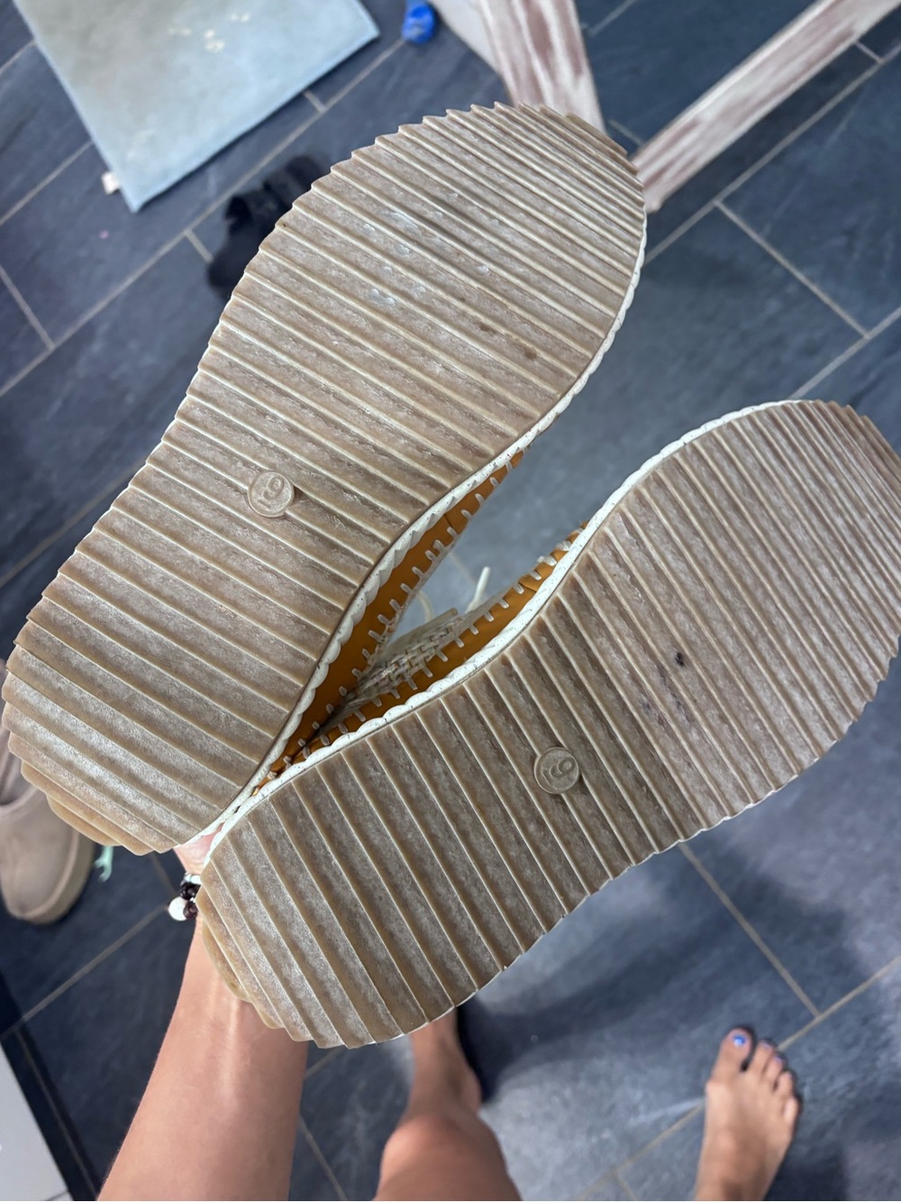 Universal thread platform woven sneakers - Picture 3 of 4